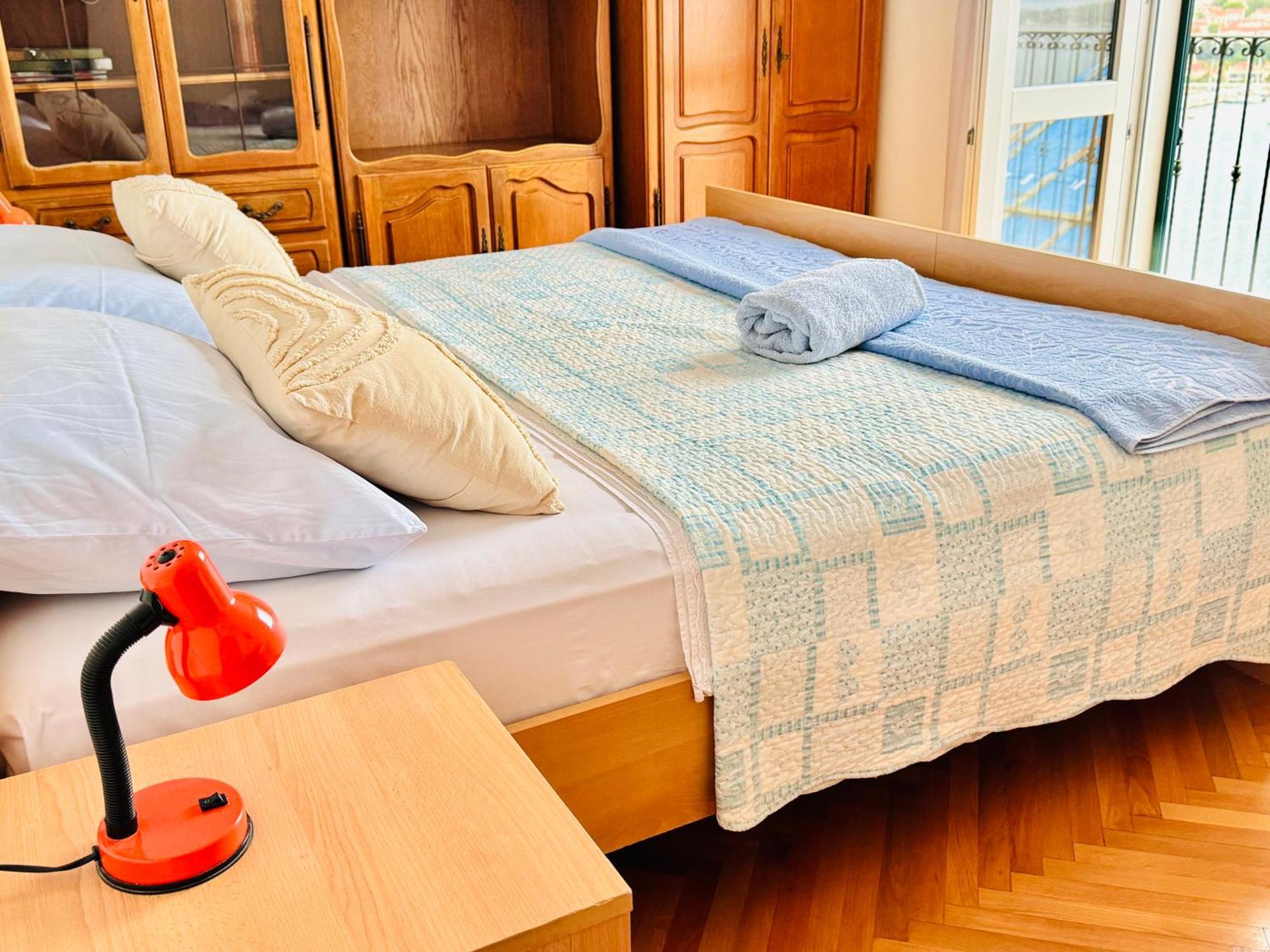 Holiday home Dalmatian House, Spacious Stone Terraces, Balcony , Views *