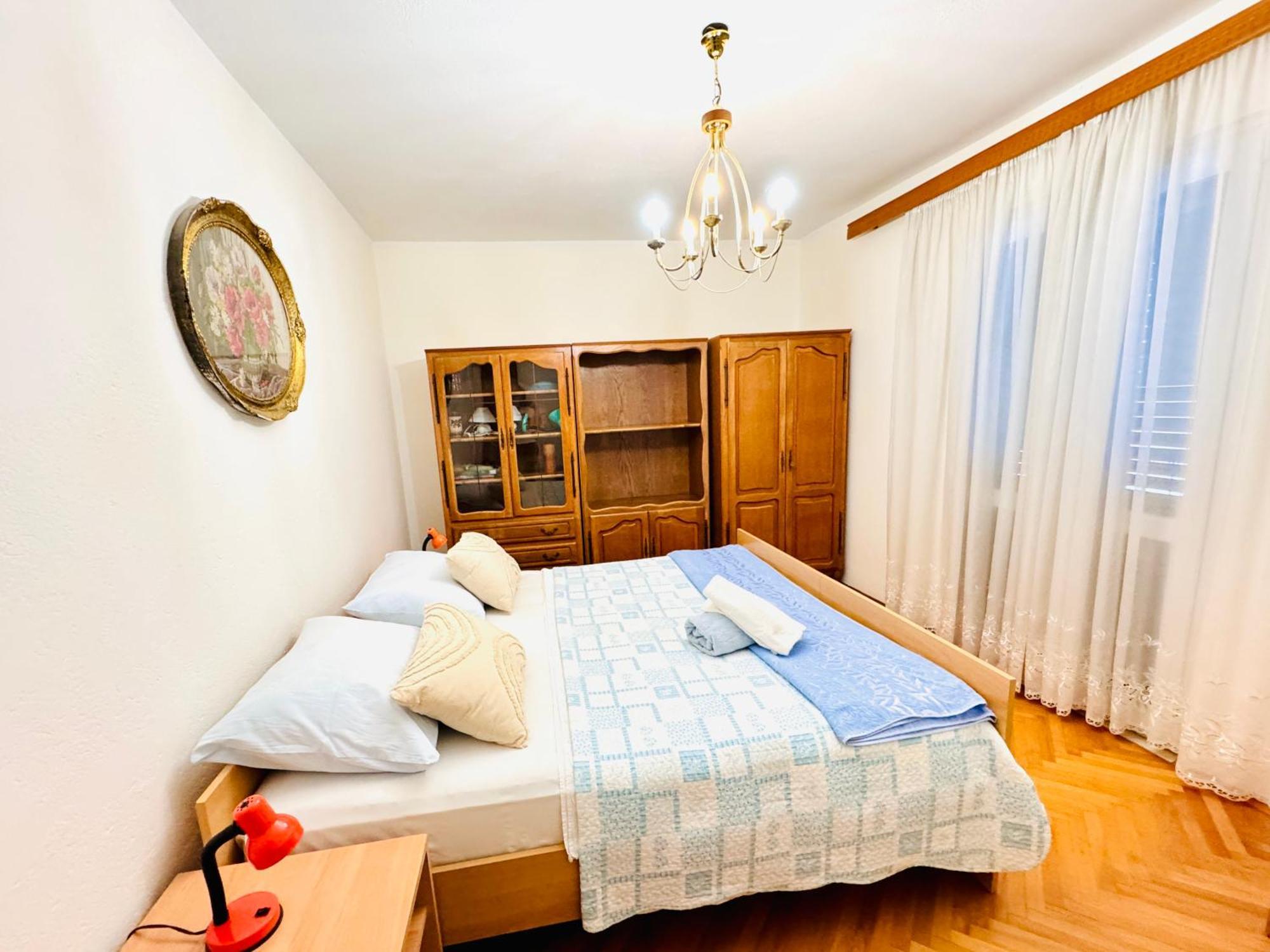 Vakantiehuis Dalmatian House, Spacious Stone Terraces, Balcony , Views