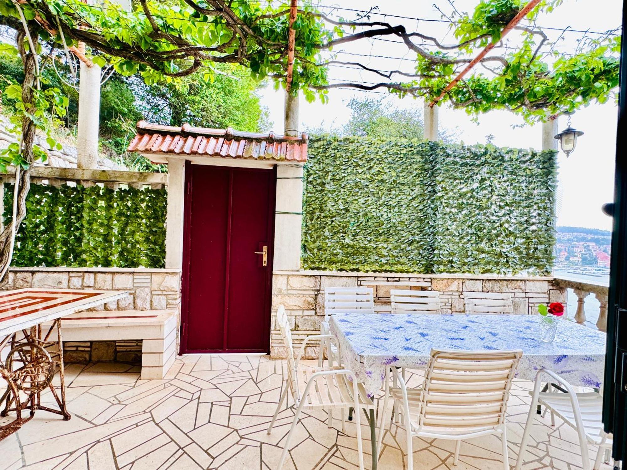 Dalmatian House, Spacious Stone Terraces, Balcony , Views * Dubrovnik
