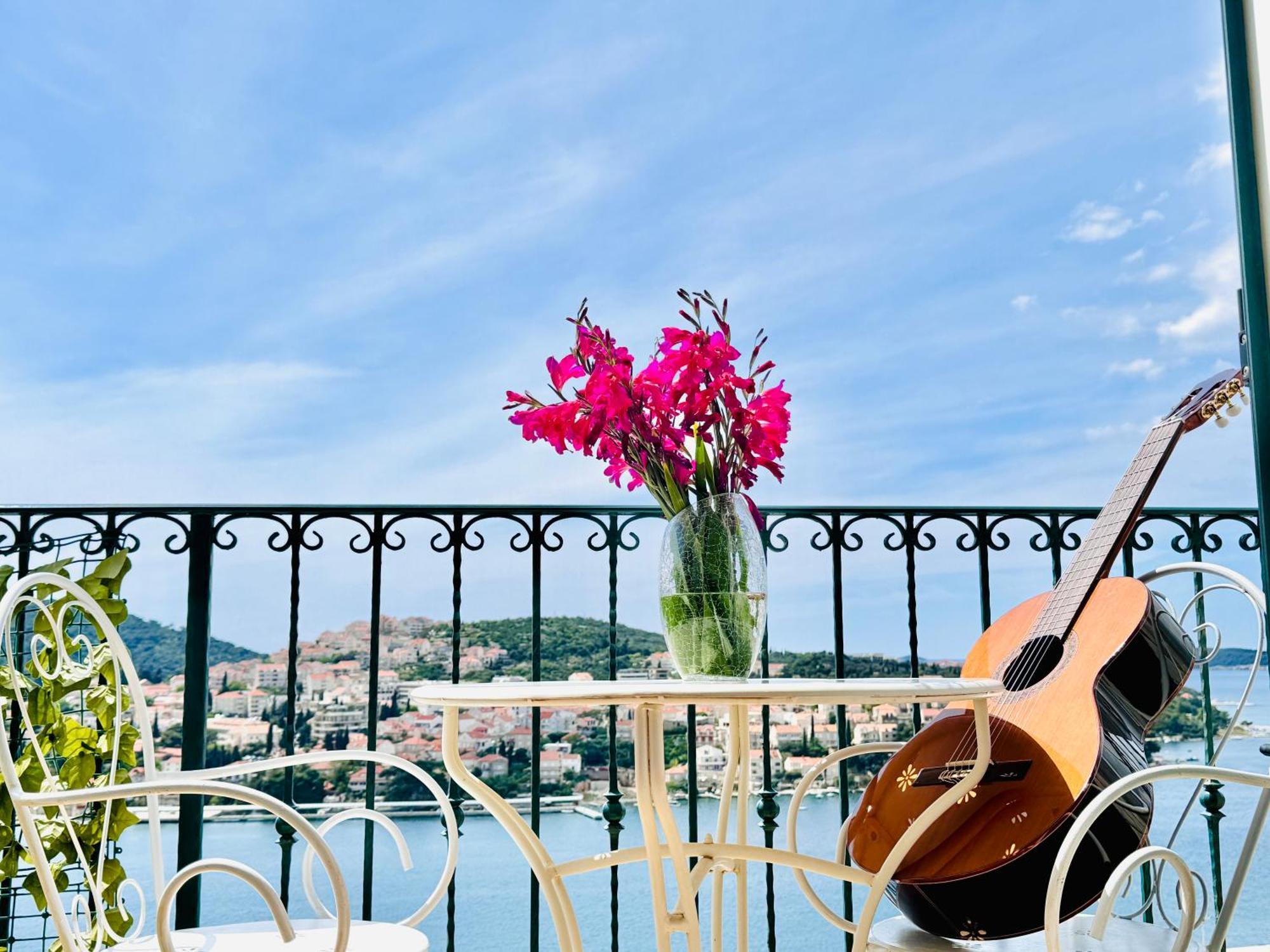 Dalmatian House, Spacious Stone Terraces, Balcony , Views * Dubrovnik