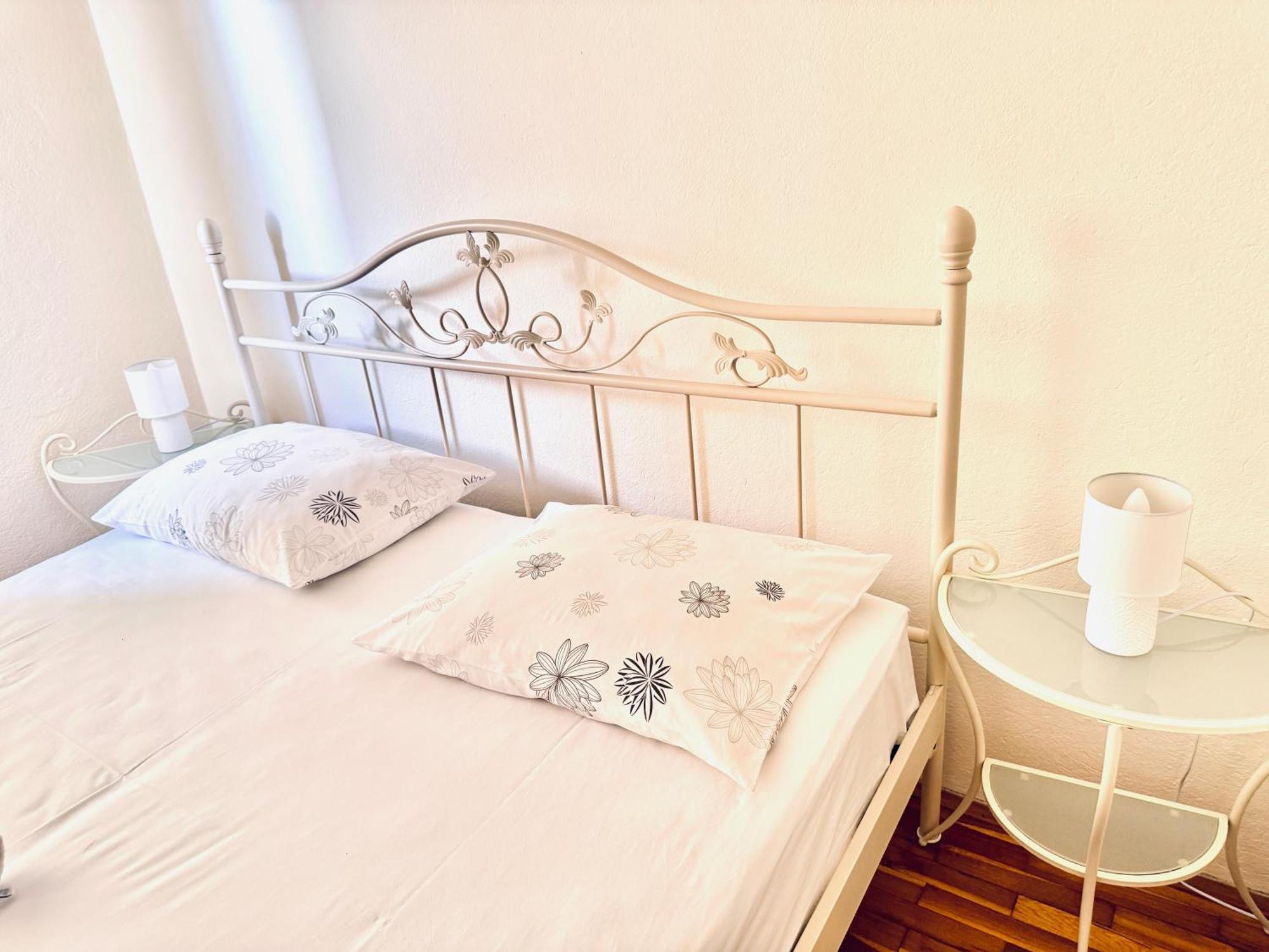 Dalmatian House, Spacious Stone Terraces, Balcony , Views Holiday home Dubrovnik